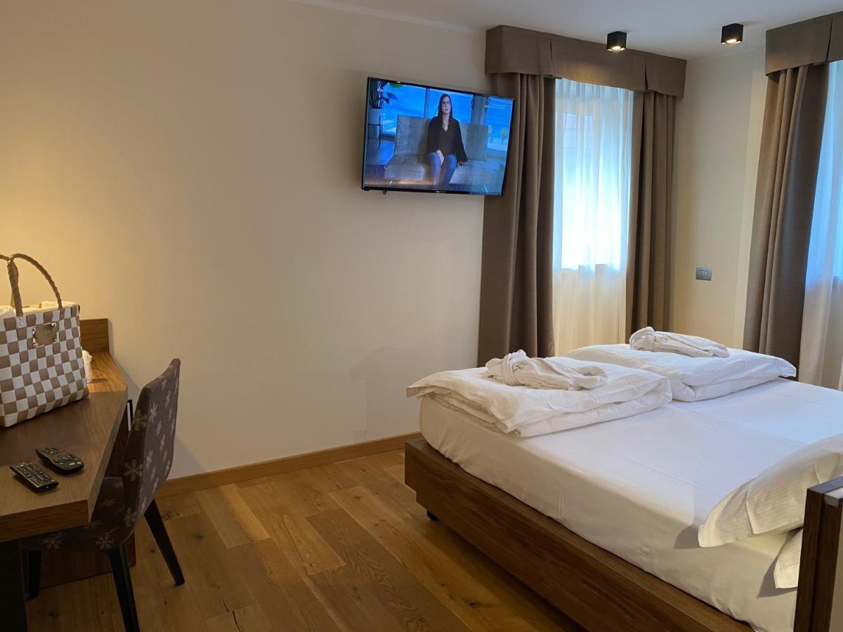 Dolomeet Boutique Hotel Pinzolo Eksteriør bilde