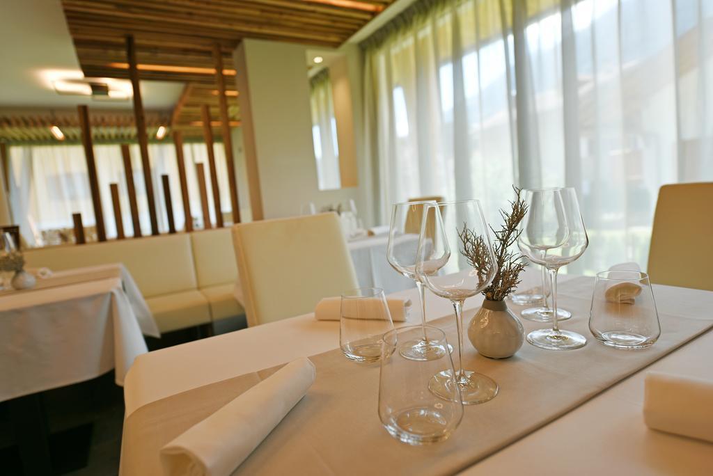 Dolomeet Boutique Hotel Pinzolo Eksteriør bilde