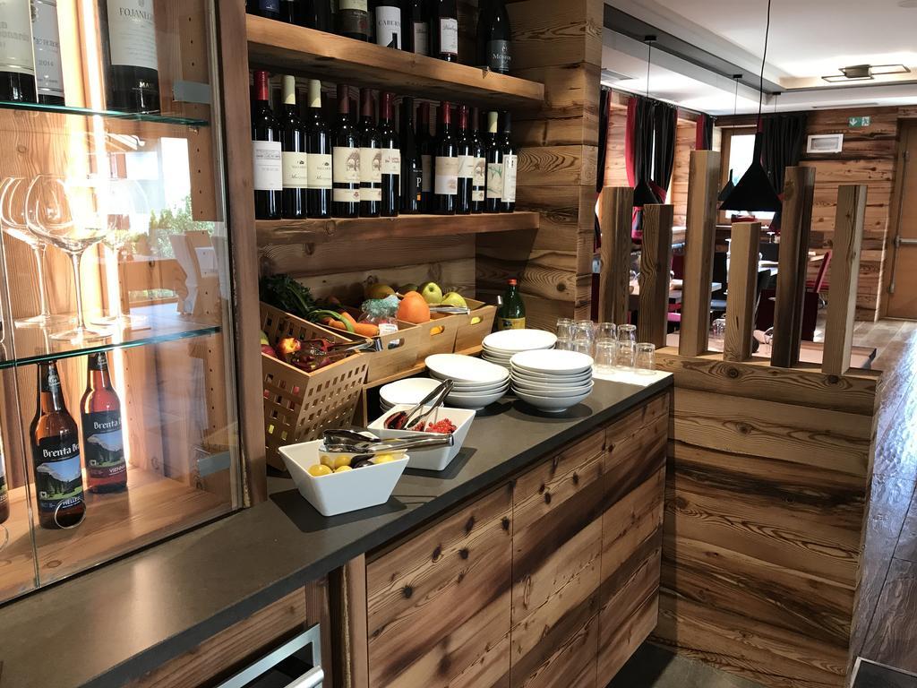 Dolomeet Boutique Hotel Pinzolo Eksteriør bilde